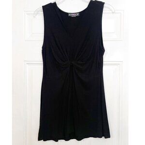 Pyramid Collection Twist-Front Tunic Top